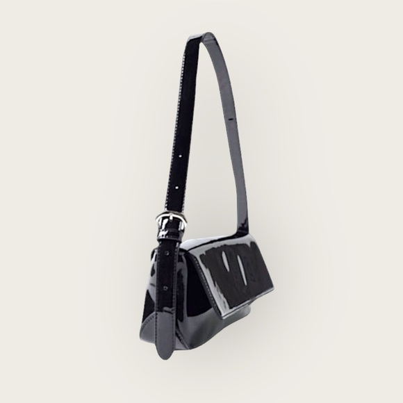 Urban Outfitters Patent Flat Bag New - Picture 1 of 10
